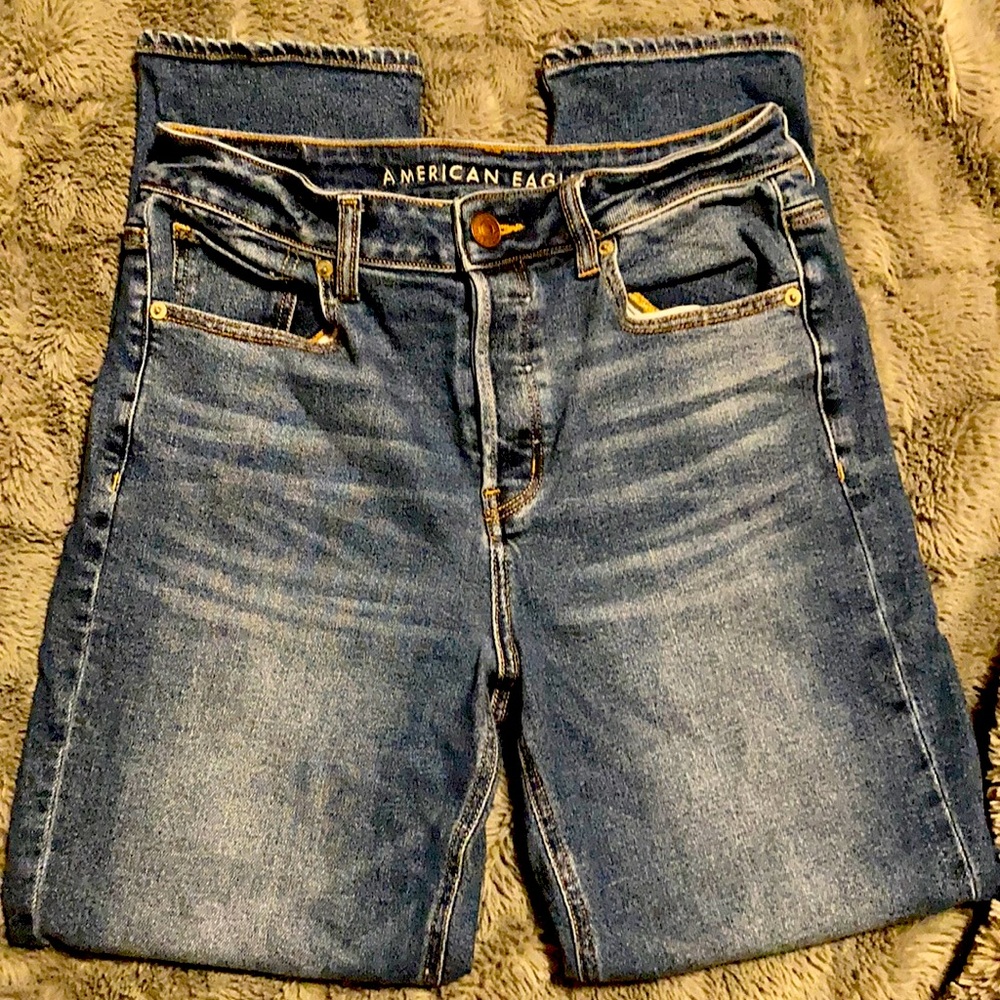 American Eagle Hi-Rise Tom Girl